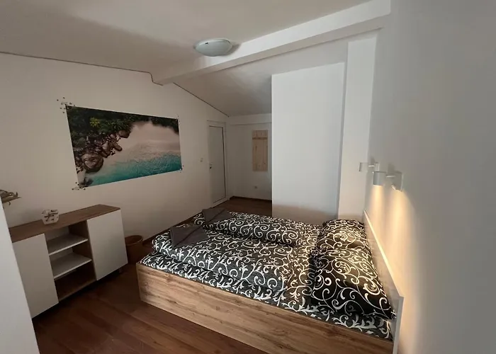 The Rainbow 5 * Sofía